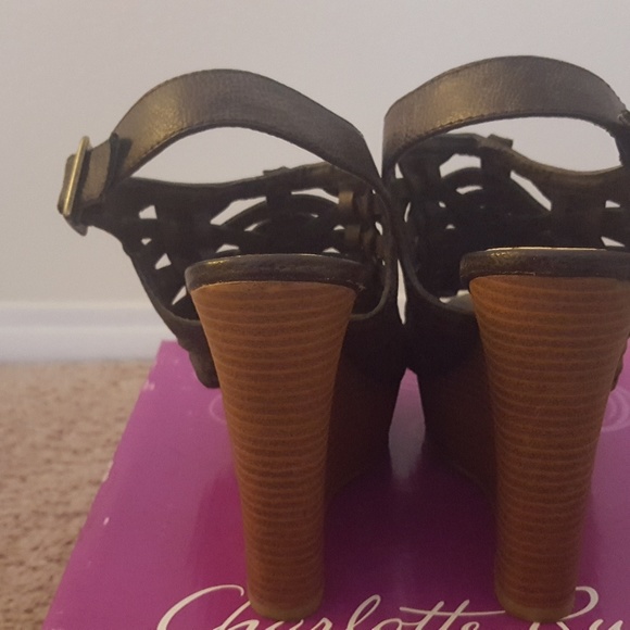 Wedges - Picture 3 of 4